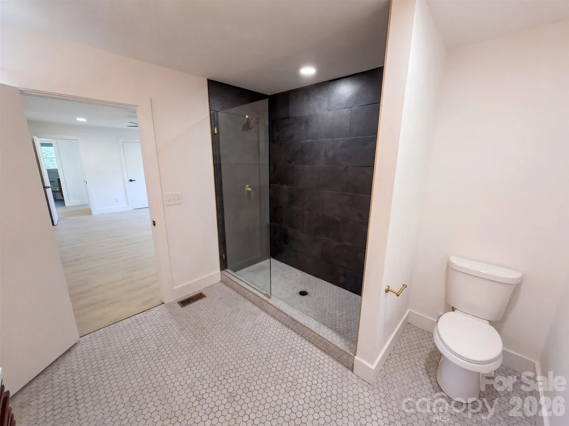 Photo of 4200 Abbeydale Drive