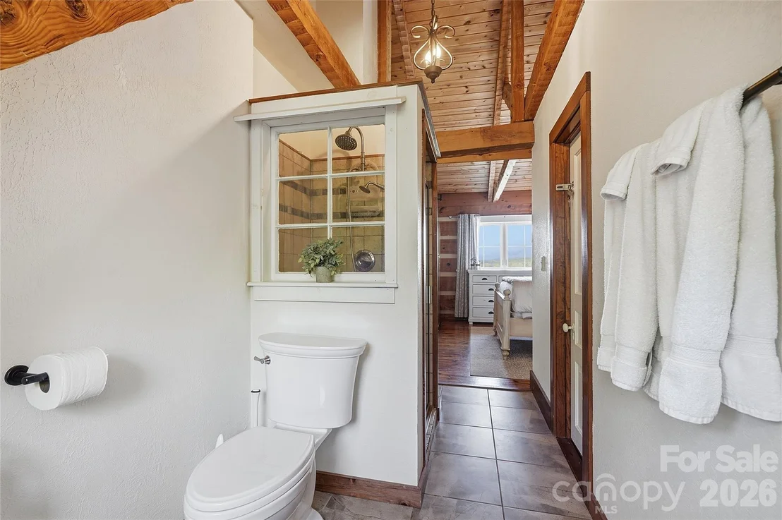 Photo of 723 N Highland Road
