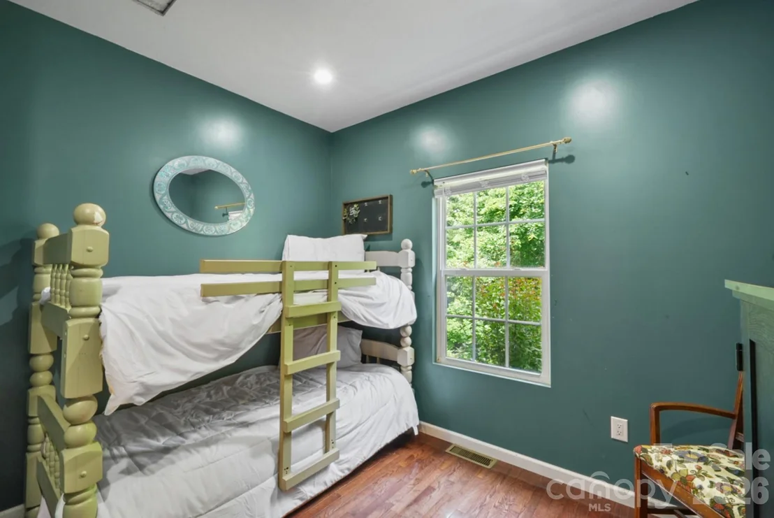 Photo of 90 King Road