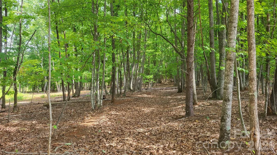 Photo of 1056 Stephens Trail Road