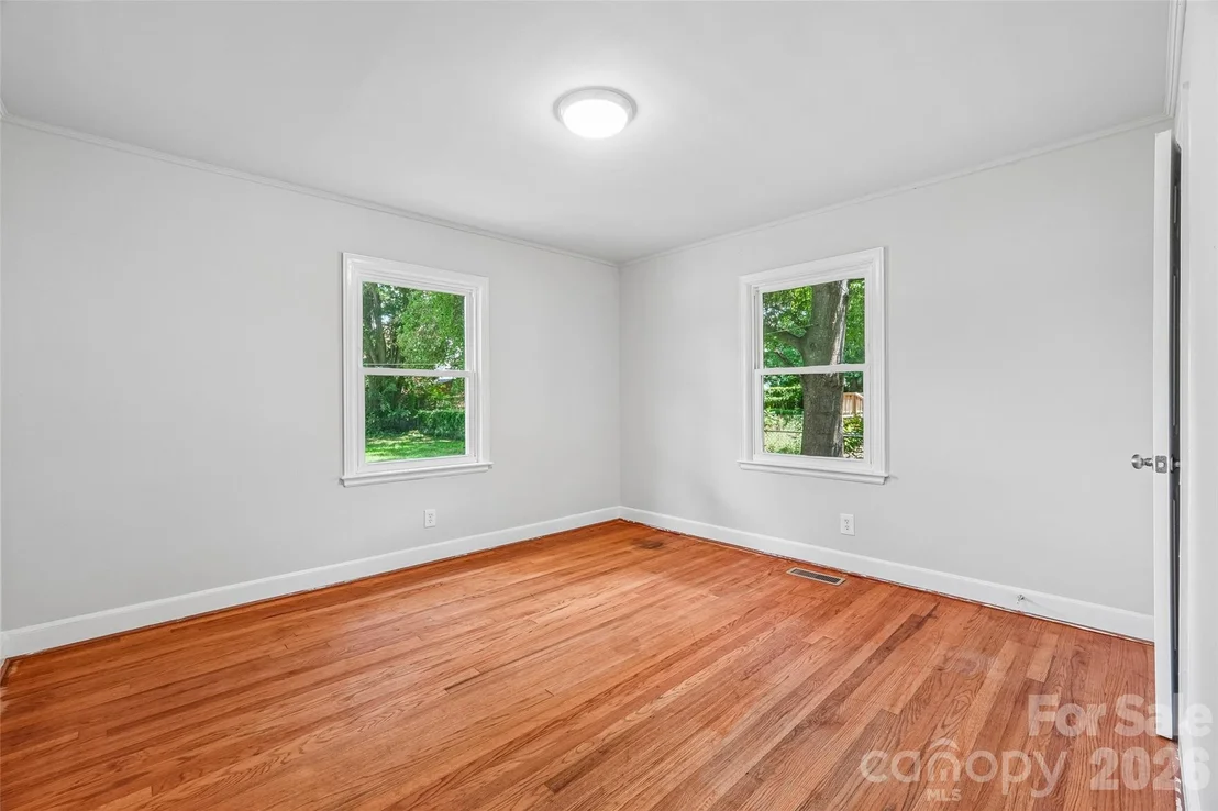 Photo of 808 Lowery Street