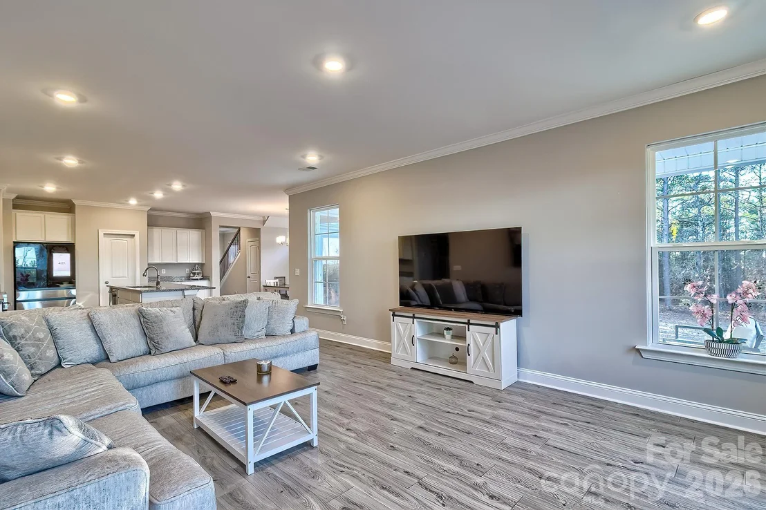 Photo of 4922 Bethune Road