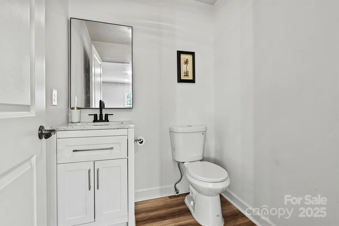 Photo of 3995 Burton Lane