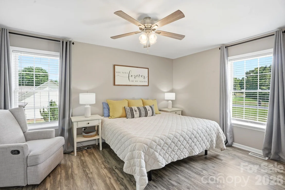 Photo of 142 Sam Bailes Boulevard