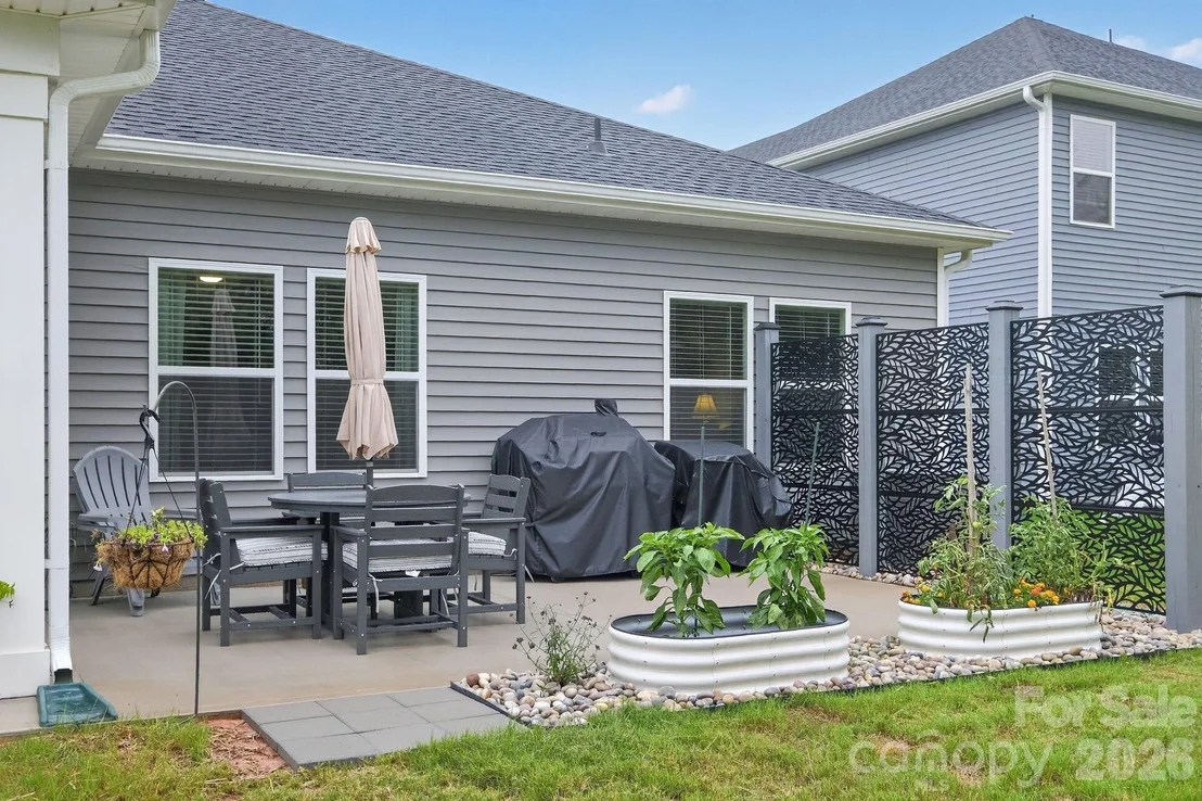 Photo of 1229 Morehead Drive