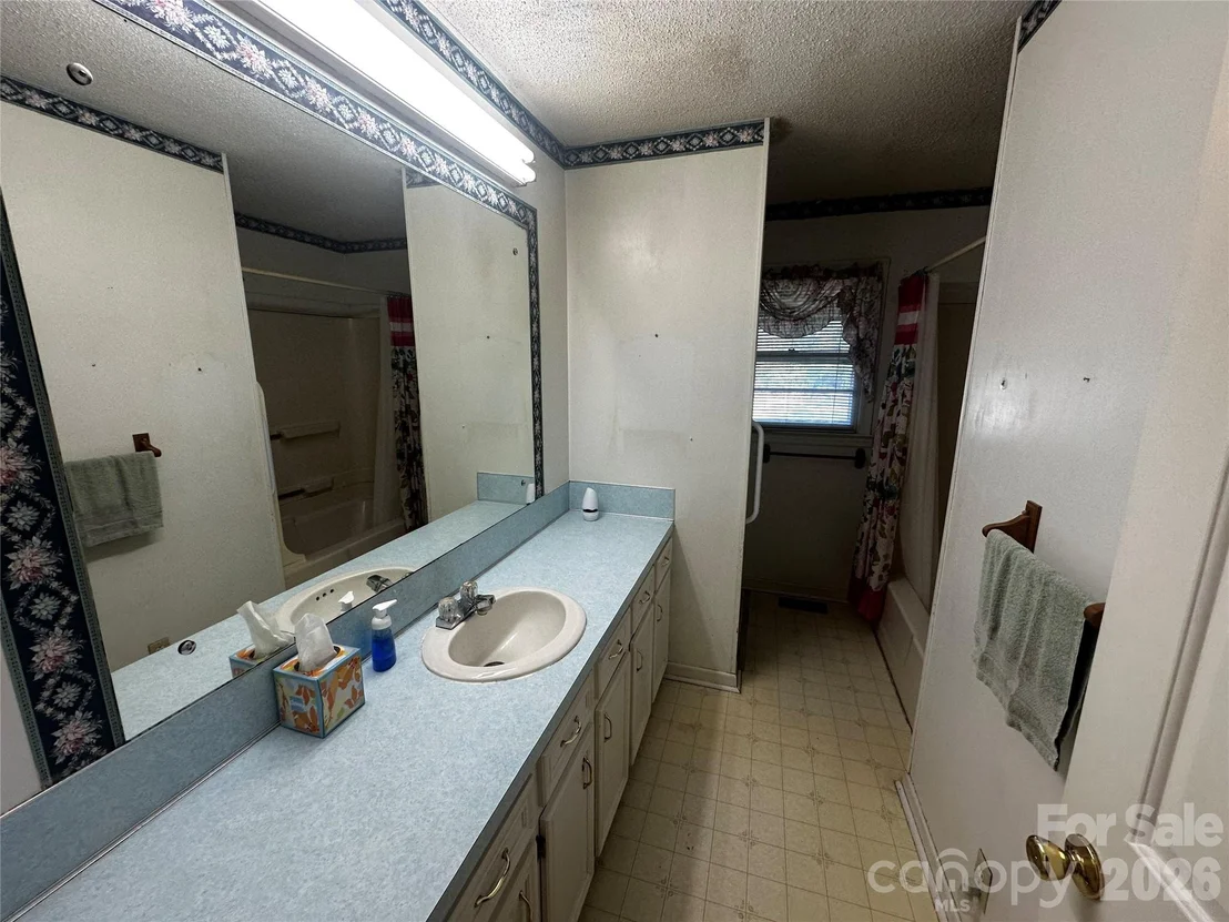 Photo of 1093 Evans Mill Road