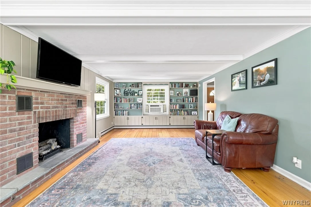 Photo of 8894 Woodview Drive