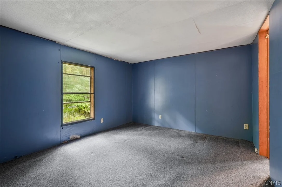 Photo of 8442 Halstead Road