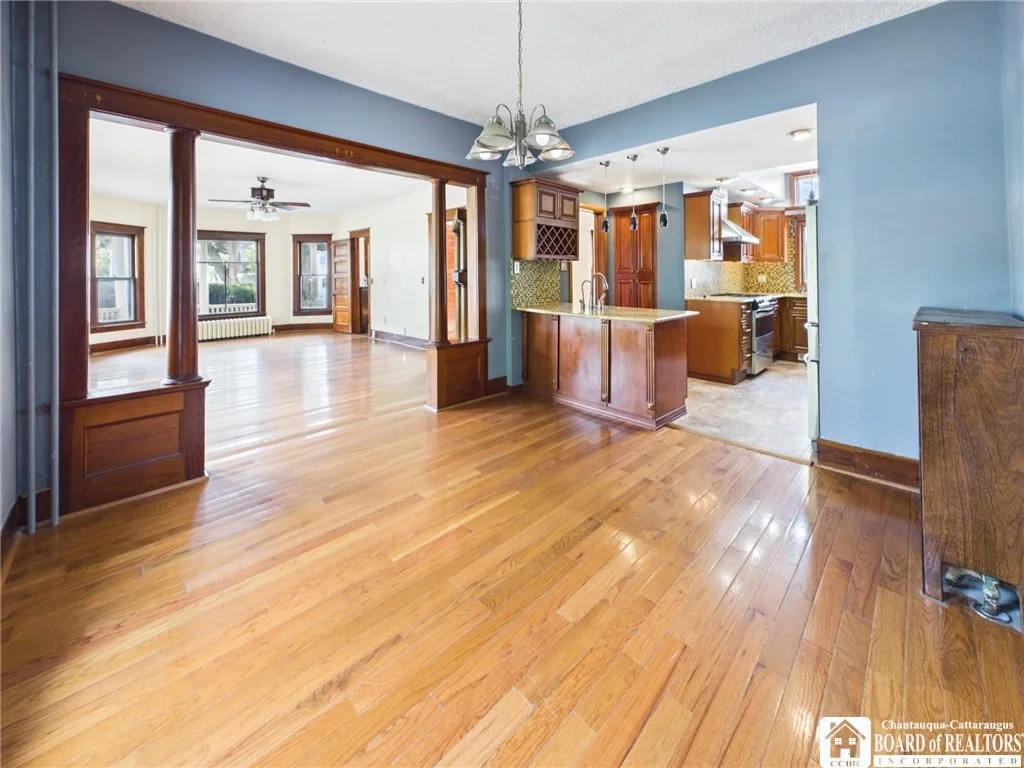 Photo of 119 N 4th Street