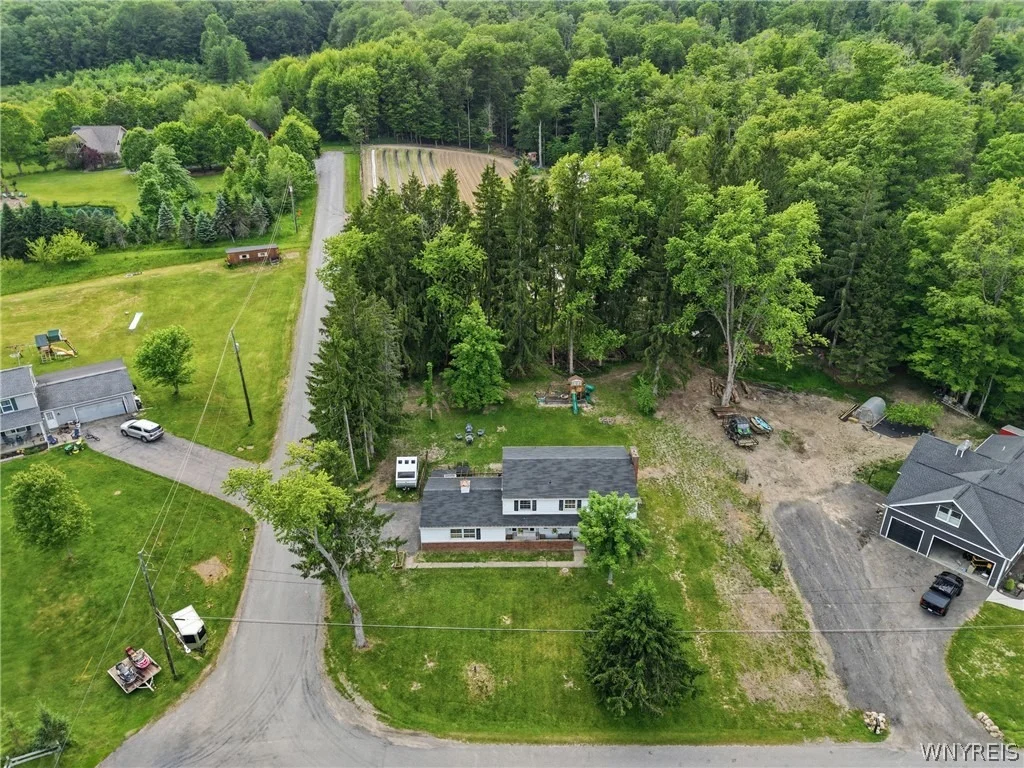 Photo of 8894 Woodview Drive