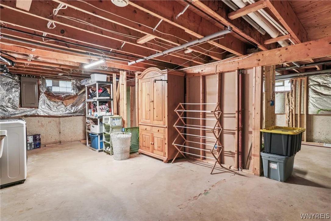 Photo of 7143 Akron Road