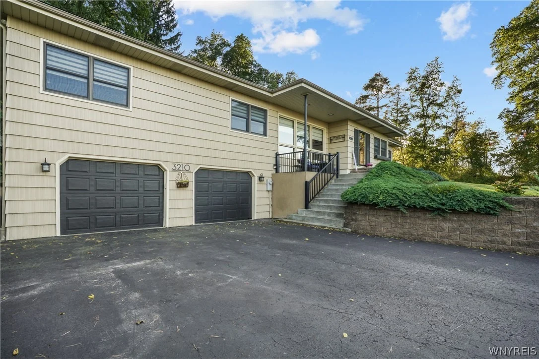 Photo of 3210 Lower Mountain Road