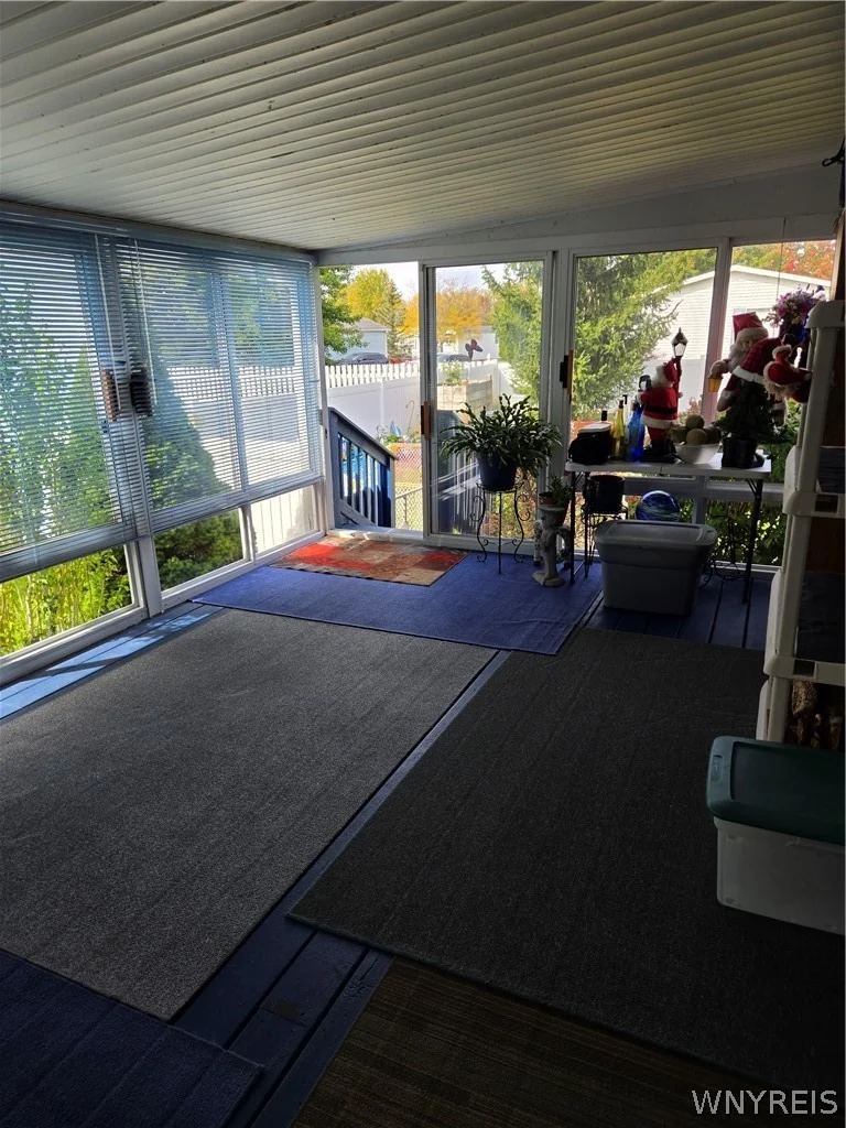 Photo of 1081 Ridgewood Drive