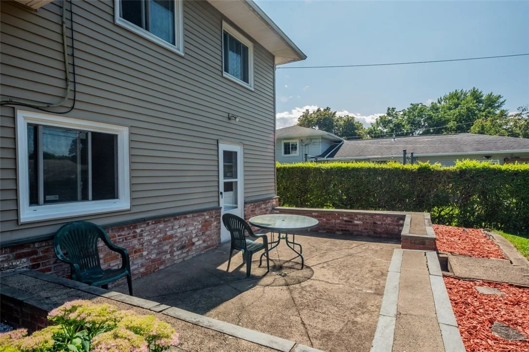 Photo of 585 Meadowbriar Road