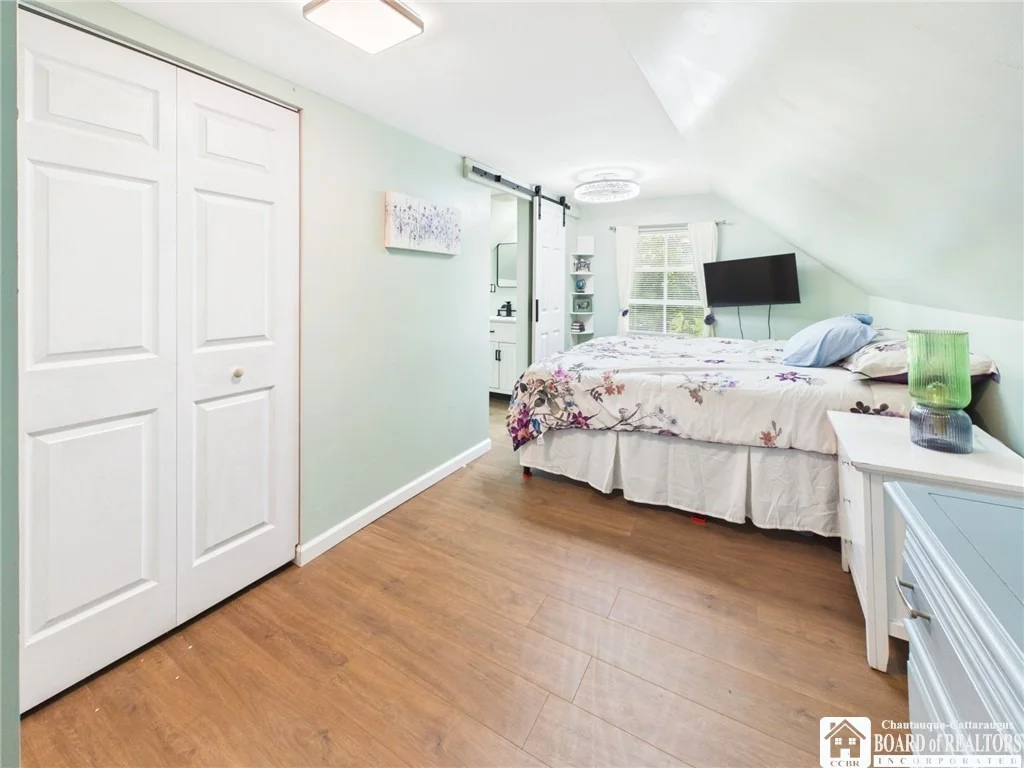 Photo of 212 N 6th Street