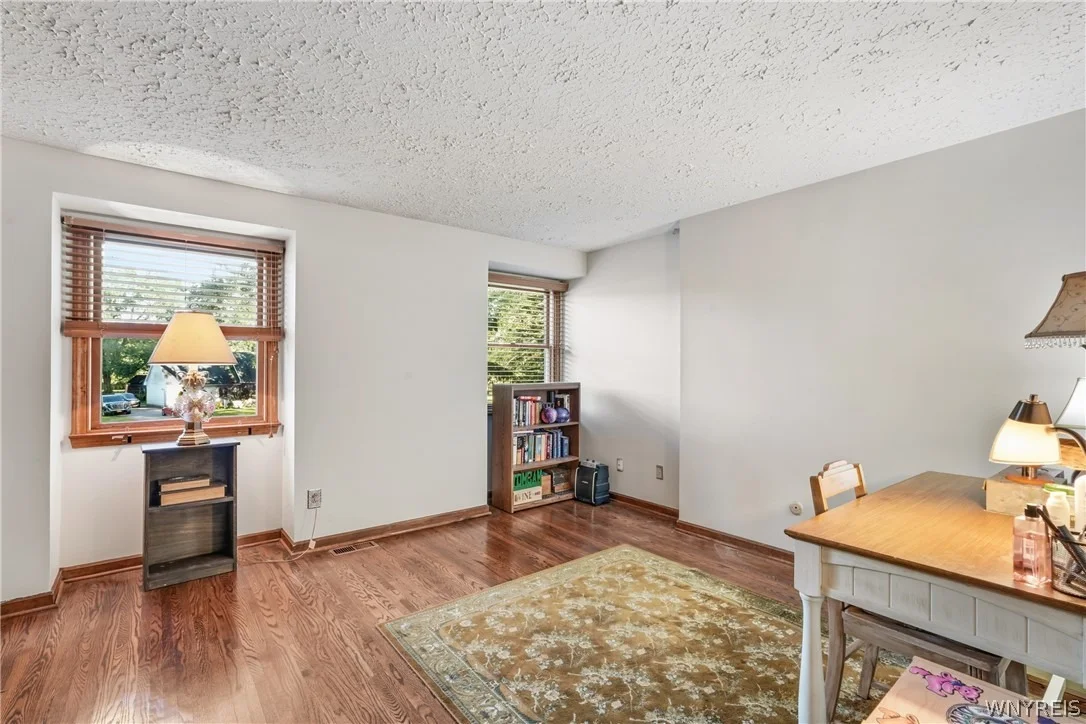 Photo of 6876 Creekview Drive