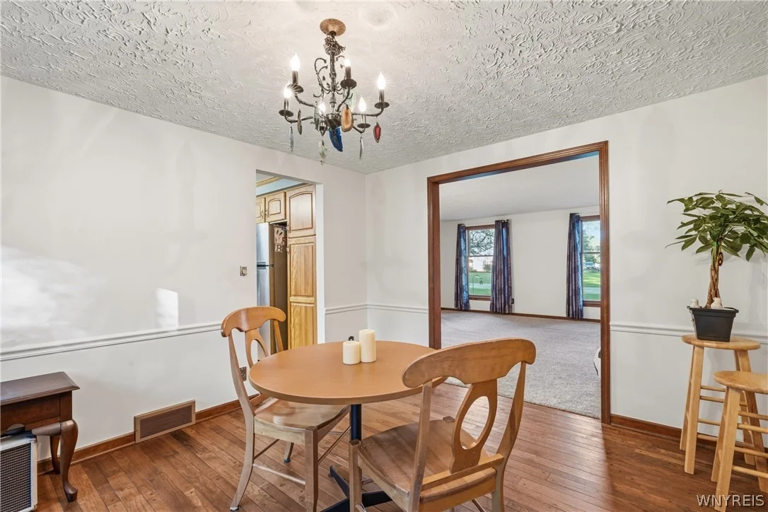 Photo of 6876 Creekview Drive