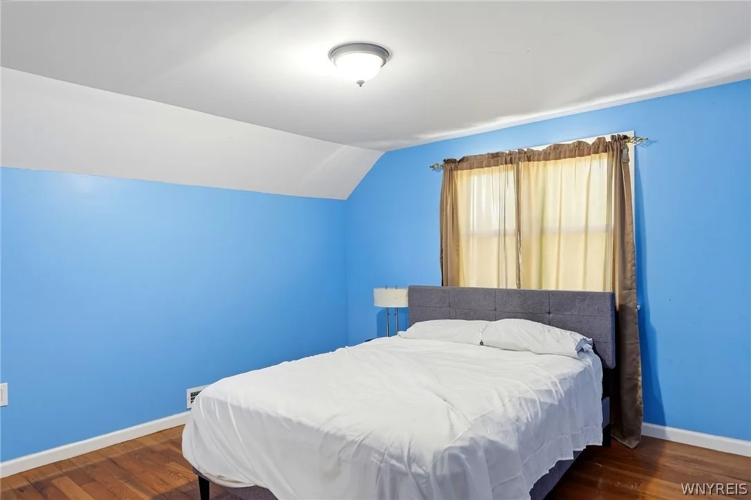 Photo of 434 Highgate Avenue
