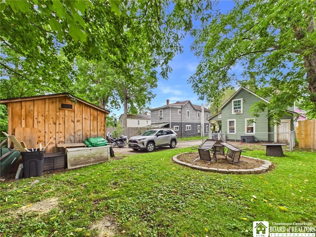 Photo of 212 N 6th Street