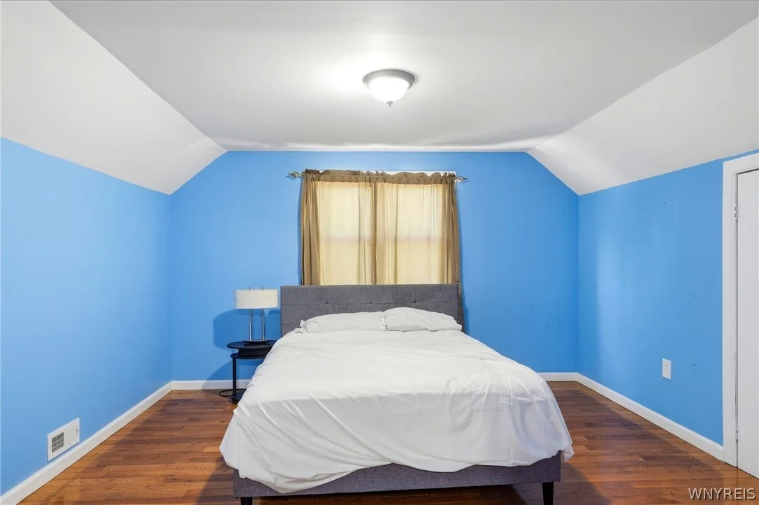 Photo of 434 Highgate Avenue