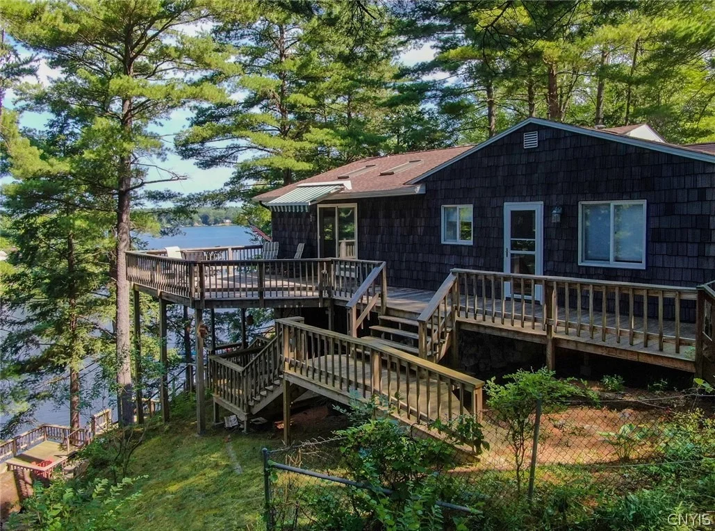Photo of 106 Dillon Point Road