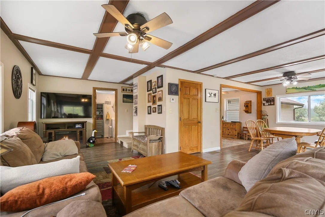 Photo of 6904 Guyder Road