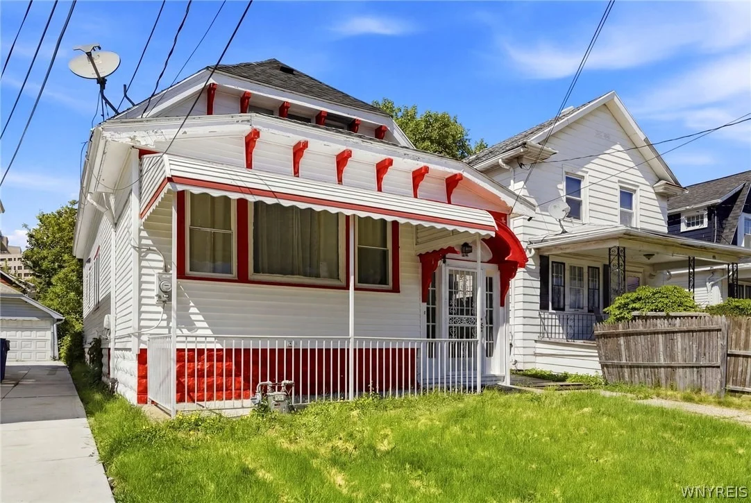 Photo of 434 Highgate Avenue