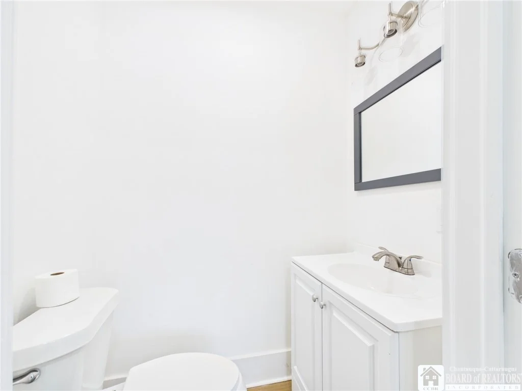 Photo of 307 W Oak Street