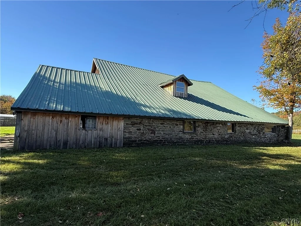 Photo of 392 Albion Cross Road