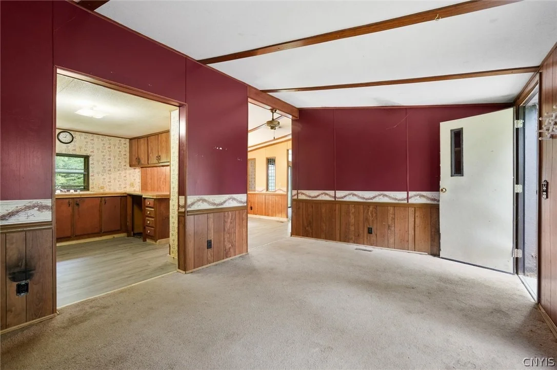 Photo of 8442 Halstead Road