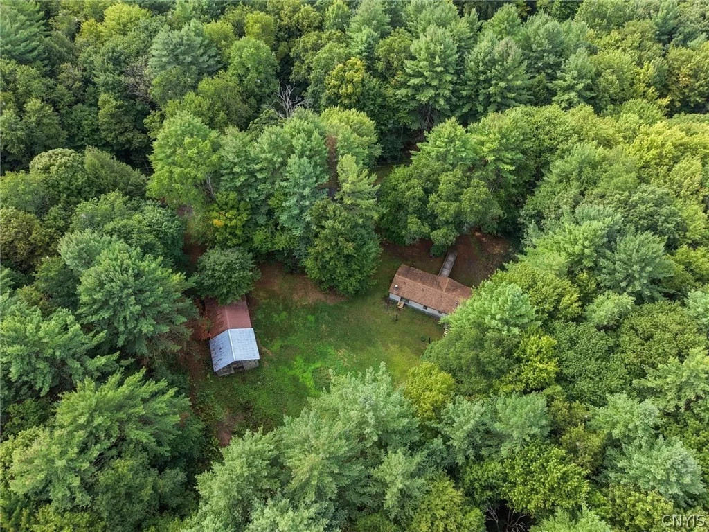 Photo of 8442 Halstead Road