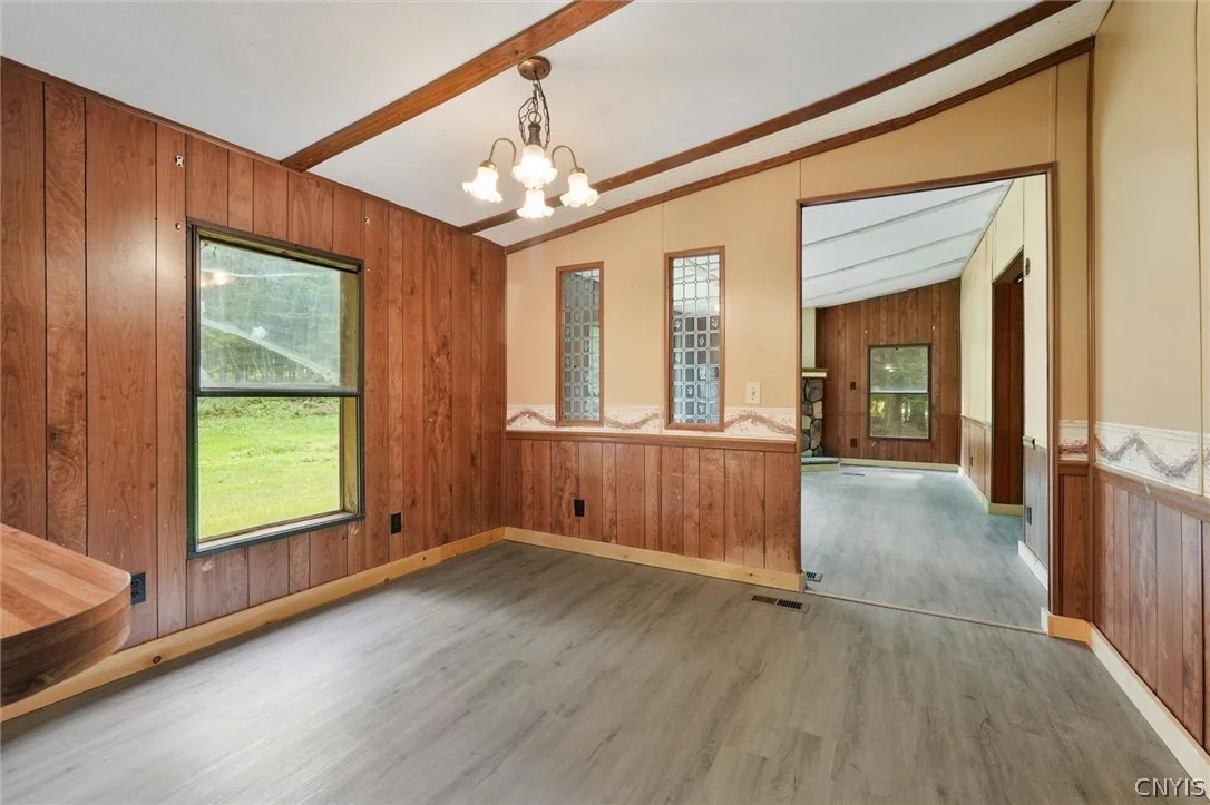 Photo of 8442 Halstead Road