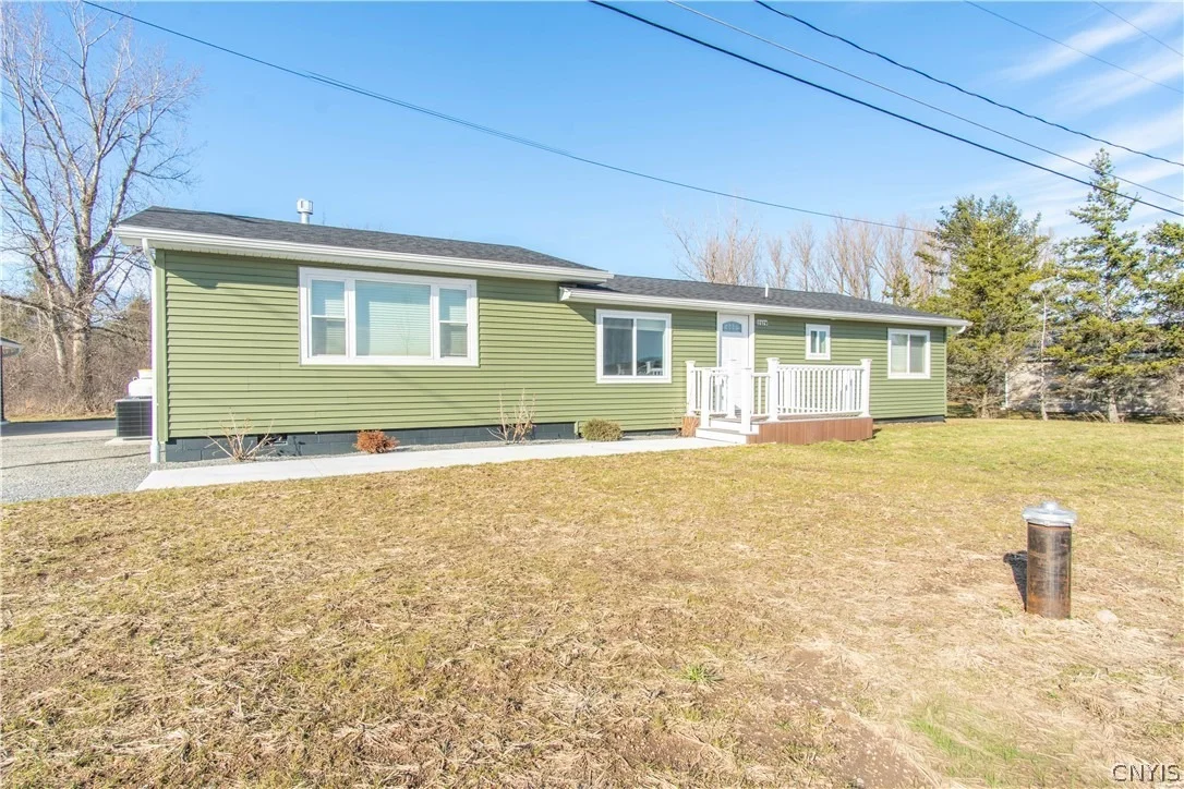 Photo of 17079 May Irwin Road