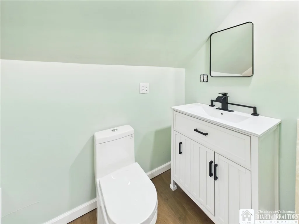 Photo of 212 N 6th Street
