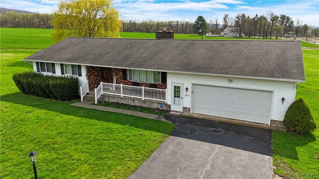 Photo of 282 Windfall Road