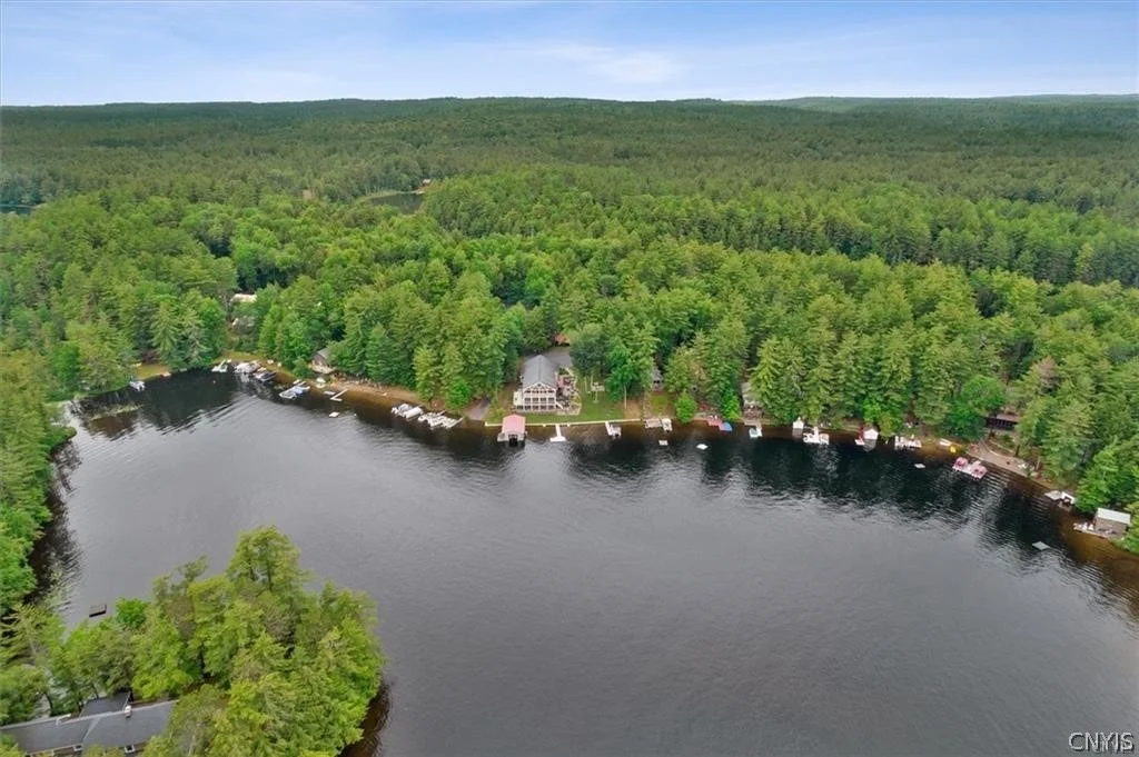 Photo of 5494 N Shore Road