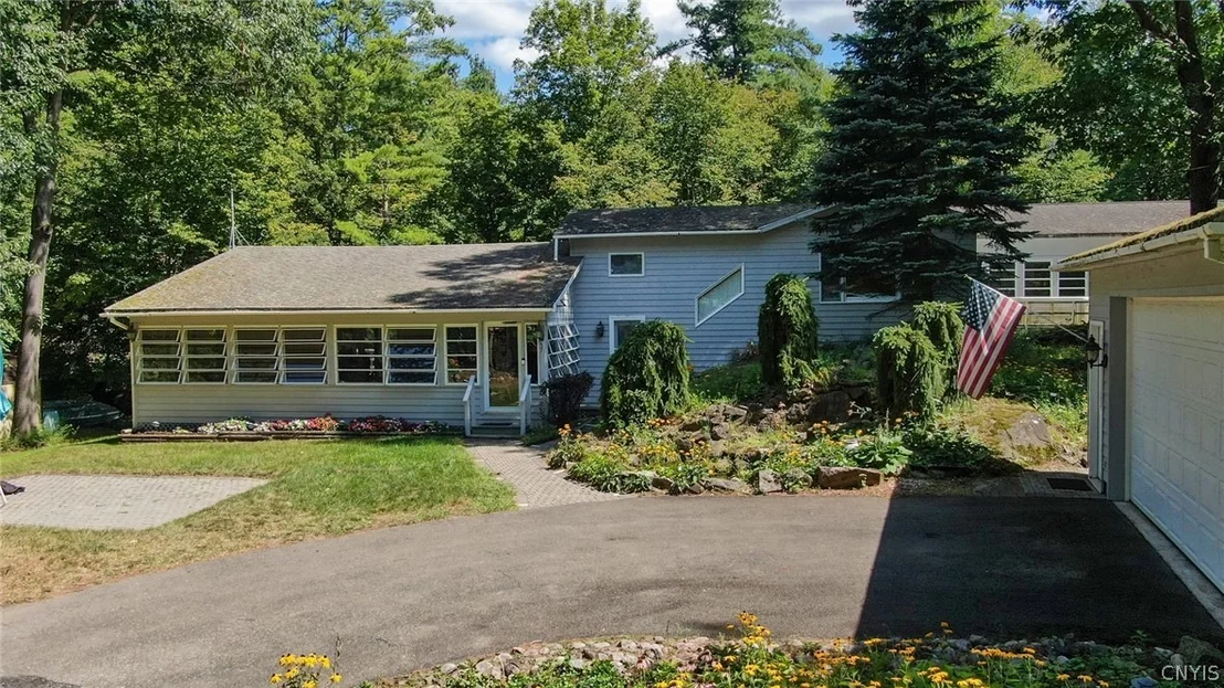 Photo of 57 Dillon Point Road