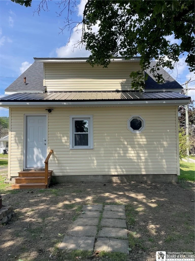 Photo of 57 Mapleshade Avenue