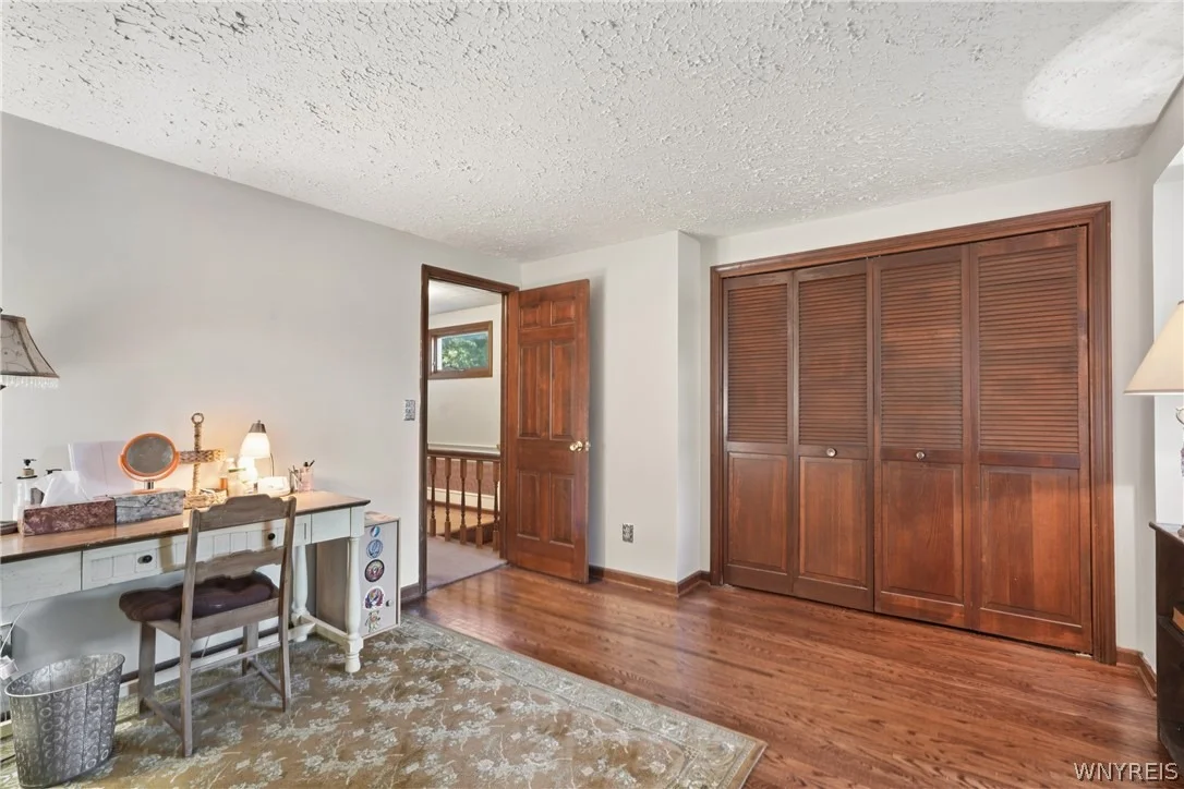 Photo of 6876 Creekview Drive