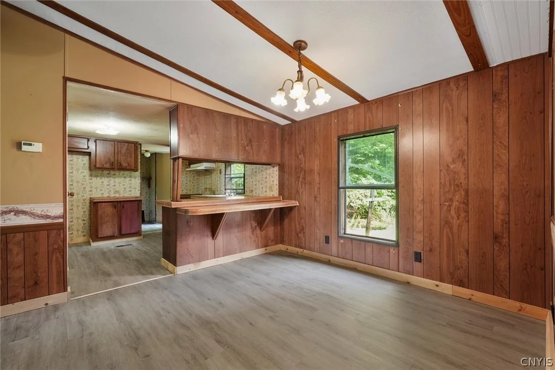 Photo of 8442 Halstead Road