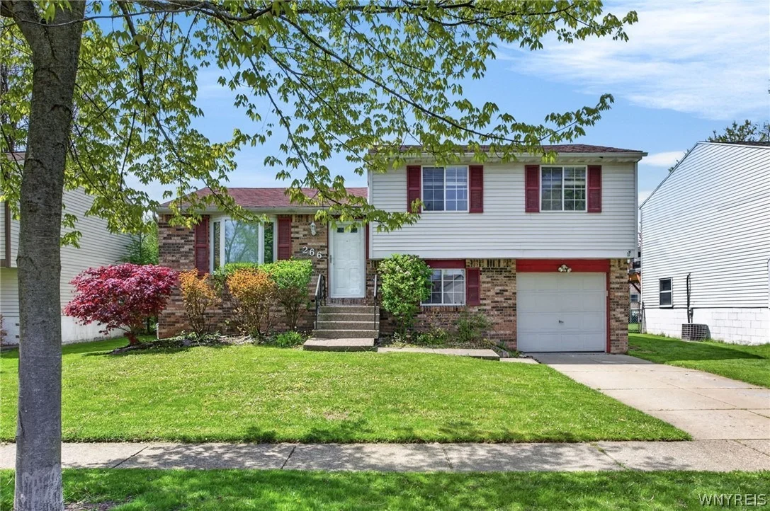 Photo of 266 Peppertree Drive