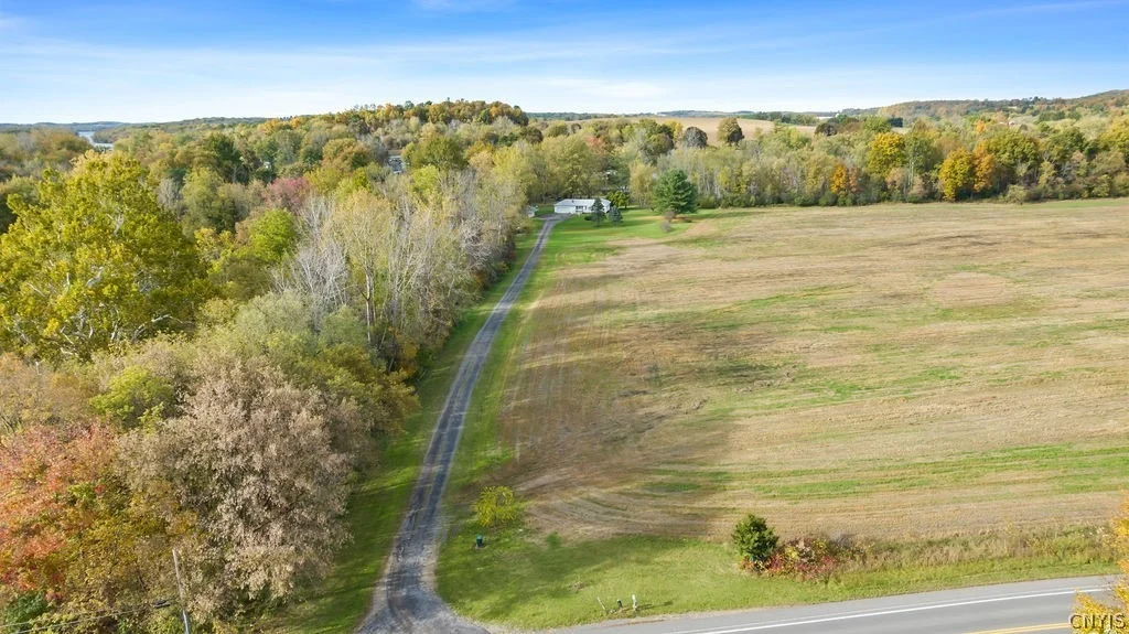 Photo of 1041 Old State Route 31