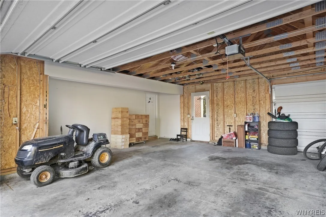 Photo of 6876 Creekview Drive