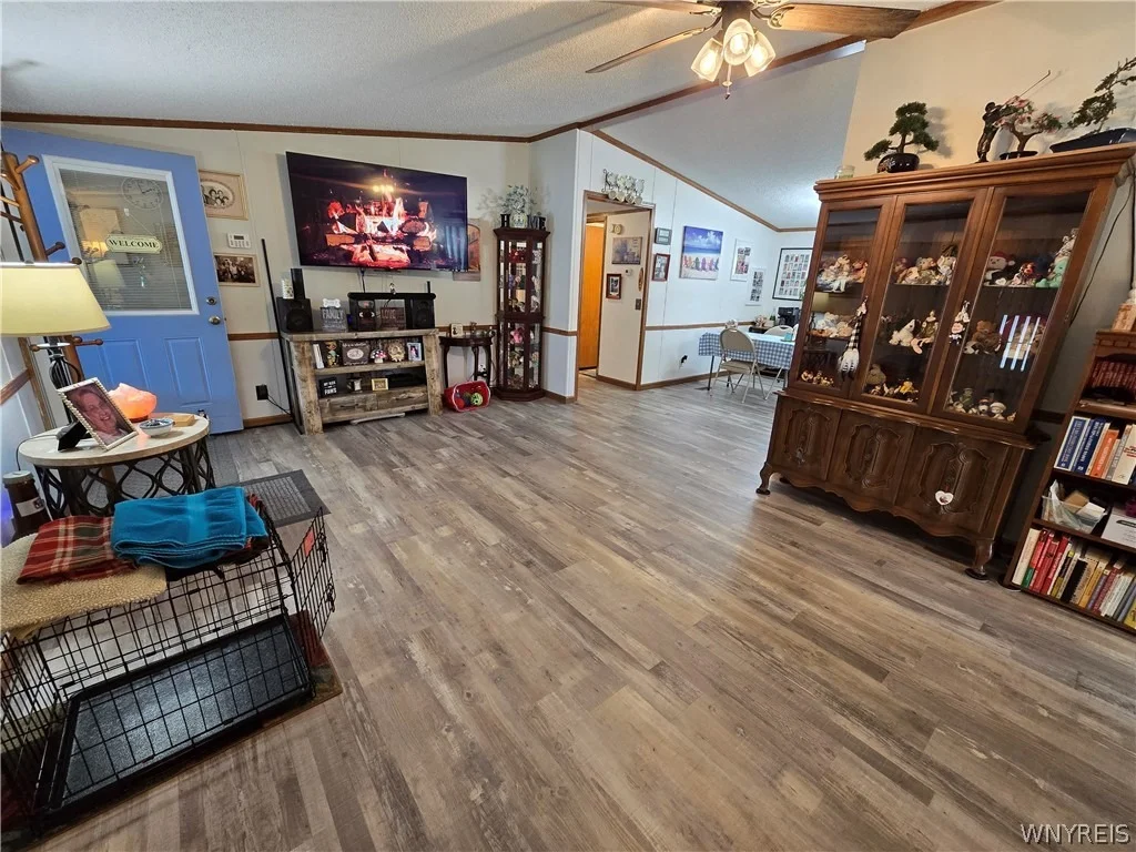 Photo of 1081 Ridgewood Drive