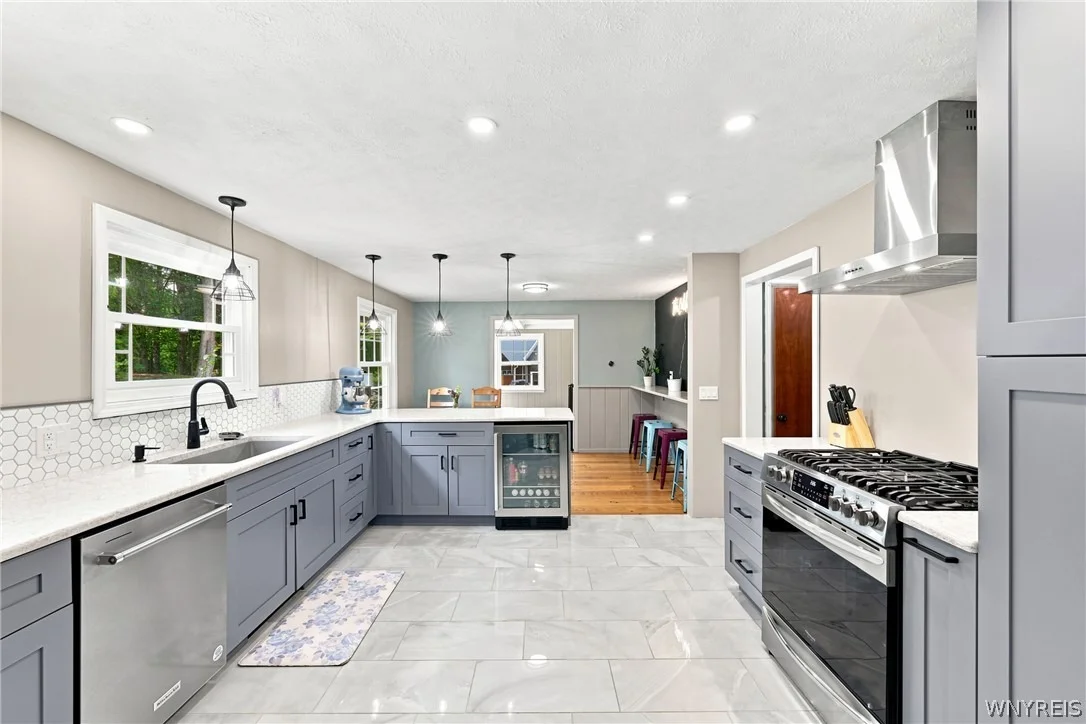 Photo of 8894 Woodview Drive