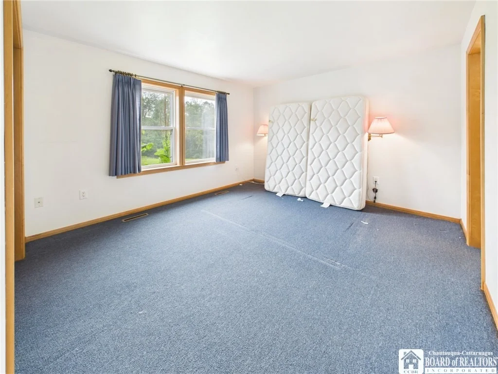Photo of 3291 Hazelmere Avenue