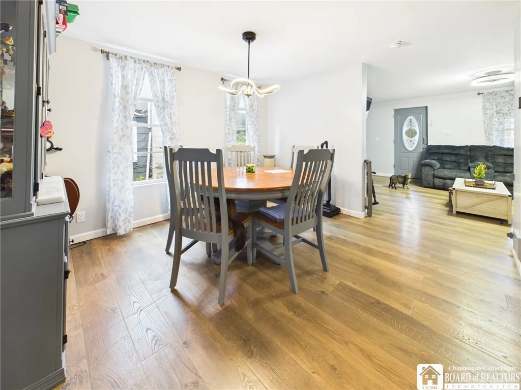 Photo of 212 N 6th Street