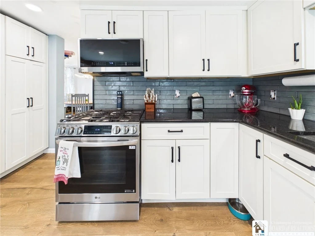 Photo of 212 N 6th Street