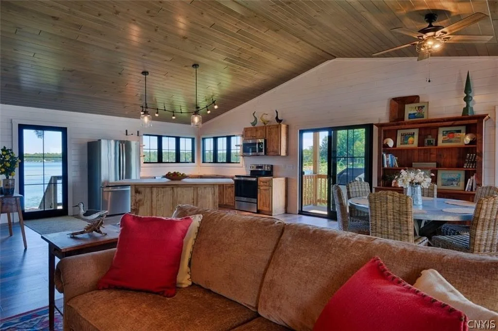 Photo of 1 Honeymoon  Island