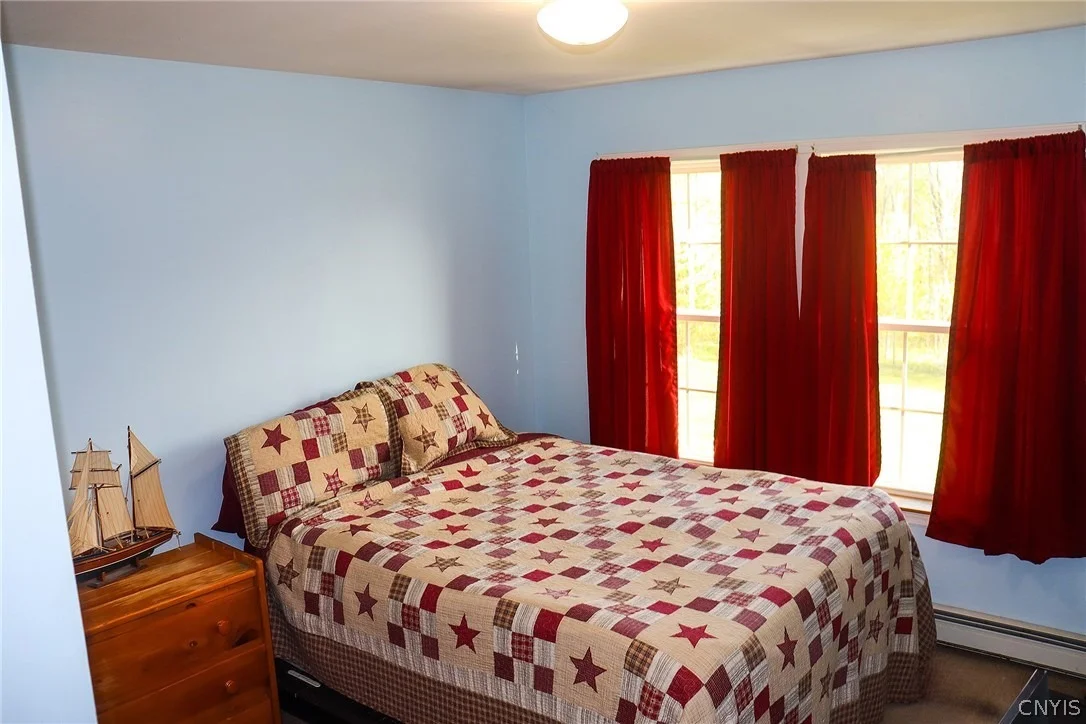 Photo of 1076 Curtiss Road